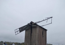 Начало работ по ремонту старой ветряной мельницы