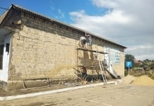 Начало работ по росписи стены в центре с. Гайдар