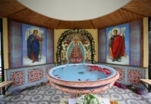 В с. Гайдар состоялось богослужение по случаю открытия отреставрированного колодца и часовни «Живоносный источник»